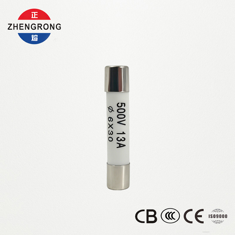 Cầu chì 13A 6 * 30mm R058 chất lượng cao dành cho nhà phân phối quốc tế